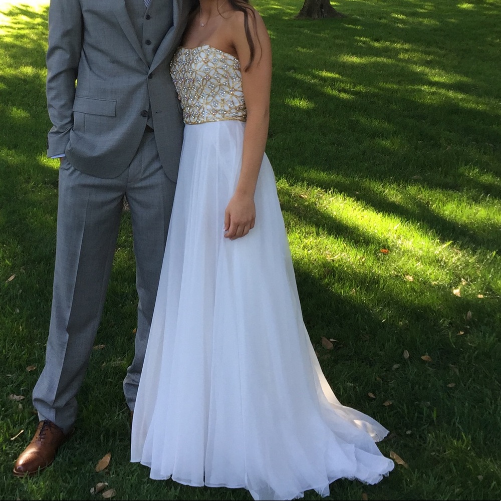 Sherri Hill formal Dress, Size 0 - Picture 4 of 5